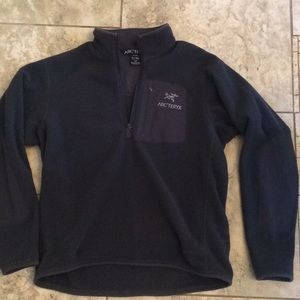 Arcteryx men’s quarter zip pull over